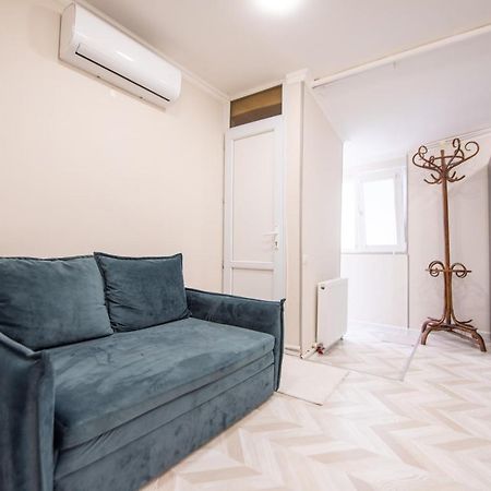 Old Town-Booking Apartment Тбилиси Экстерьер фото
